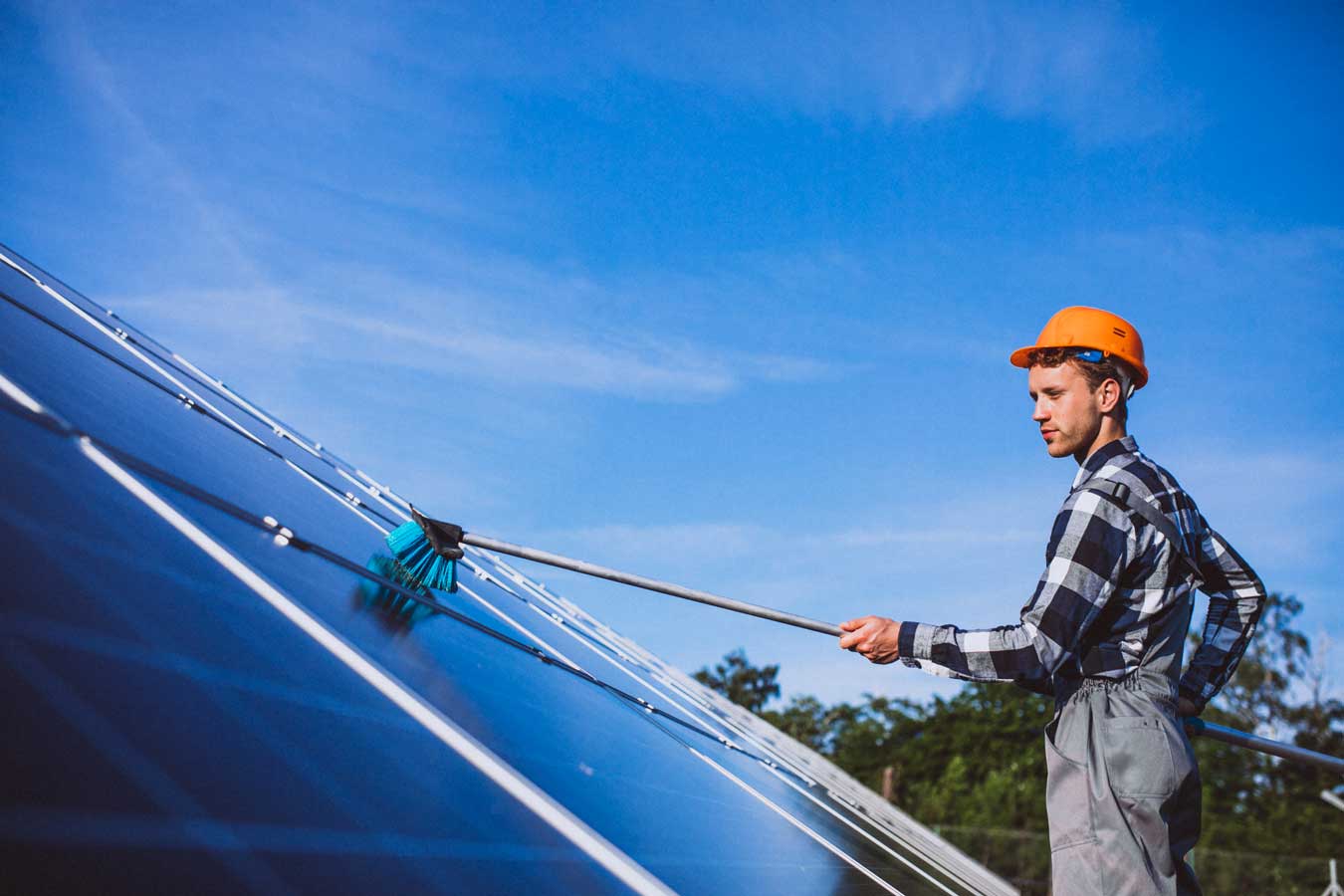 Solar-Panel-Cleaning-Estimate-in-los-angeles